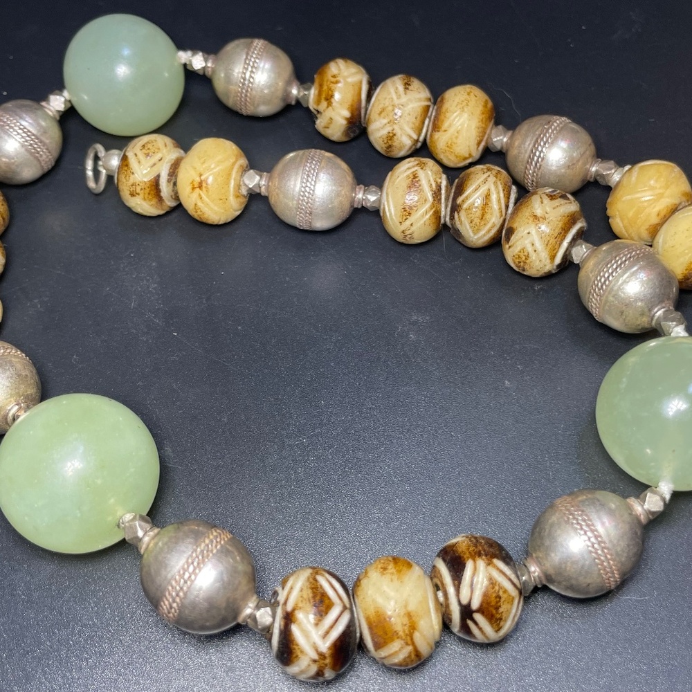 Necklace White Nephrite Jade Fossilized Pumtek Sterling Silver Beads & Clasp